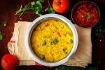 Gujarati Style Daliya Khichdi video, Gujarati Style Daliya Khichdi process, how to make gujarati style daliya khichdi for breakfast, Agra