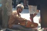 Sonu Nigam beggar, Sonu Nigam beggar, sonu nigam turns roadside ustad, Sonu nigam